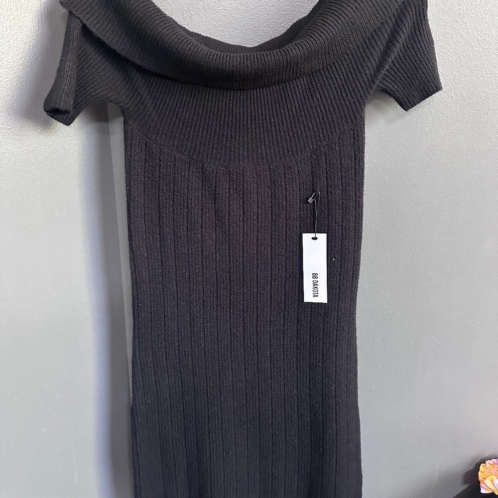 BB Dakota off the shoulder sweater dress- NWT- size small